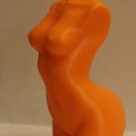 une impression en 3D très belle d'un buste de femme sexy